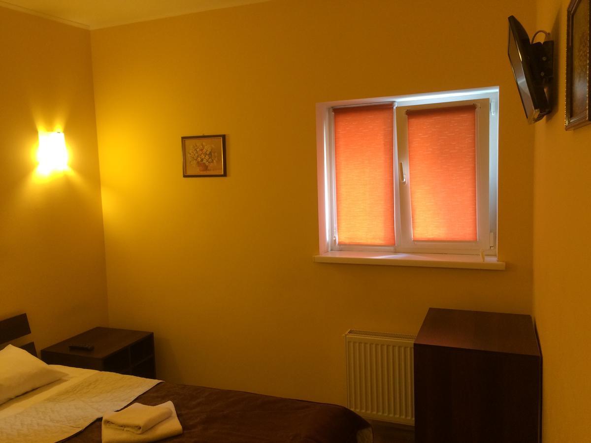 Hotel Travel Λβιβ Εξωτερικό φωτογραφία