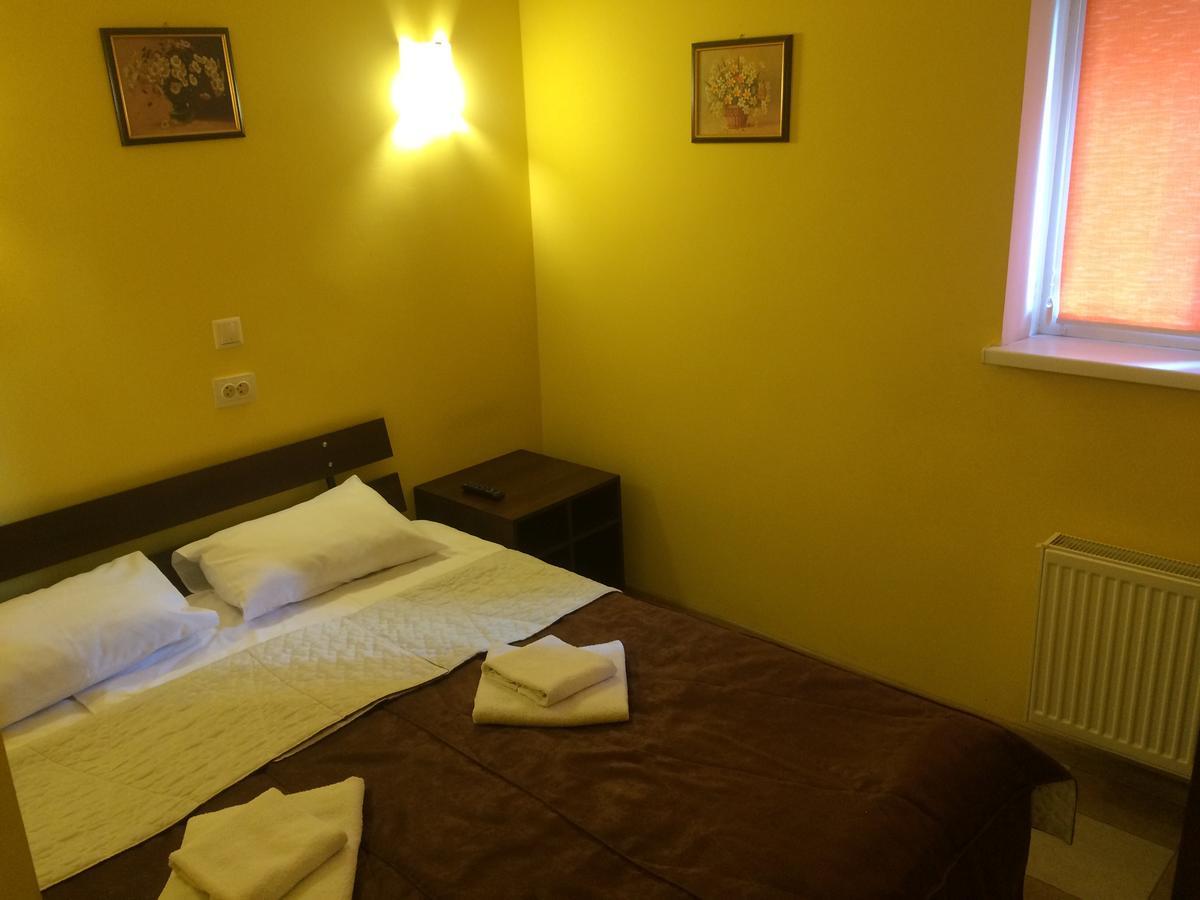 Hotel Travel Λβιβ Εξωτερικό φωτογραφία